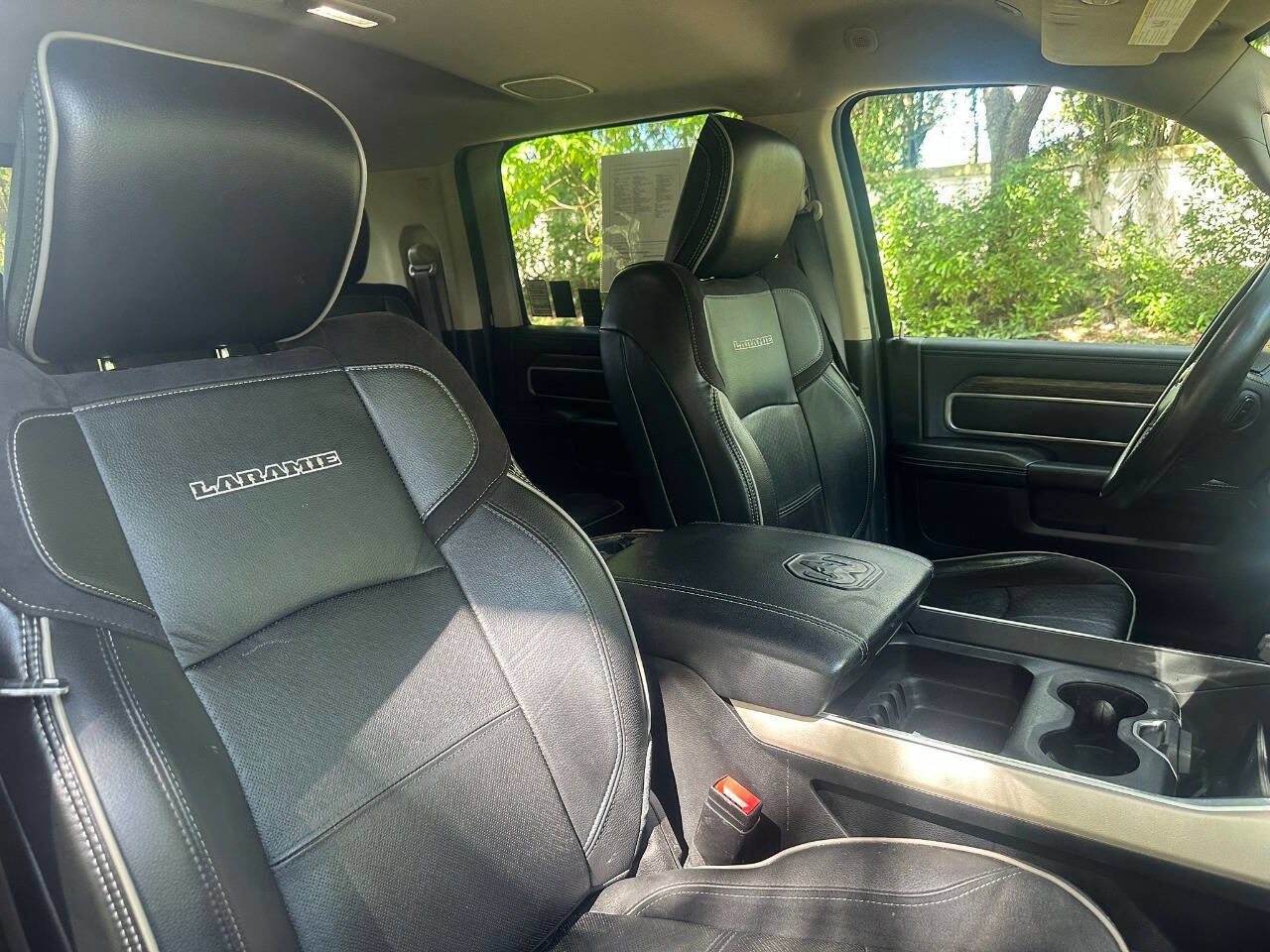 Used 2019 RAM 3500 Laramie image 11