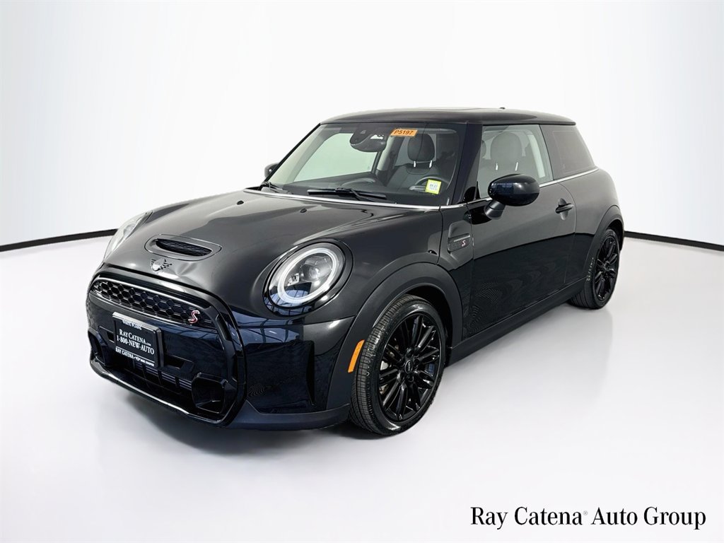 Used 2024 MINI Cooper S FWD image 3