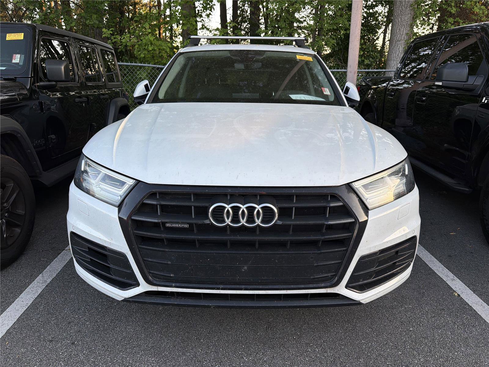 Used 2019 Audi Q5 2.0T Premium Plus w/ Premium Plus Package AWD/4WD image 2