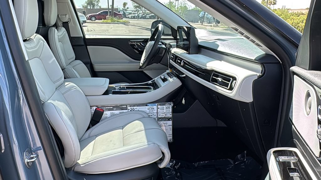 New 2026 Lincoln Aviator Reserve AWD/4WD image 25