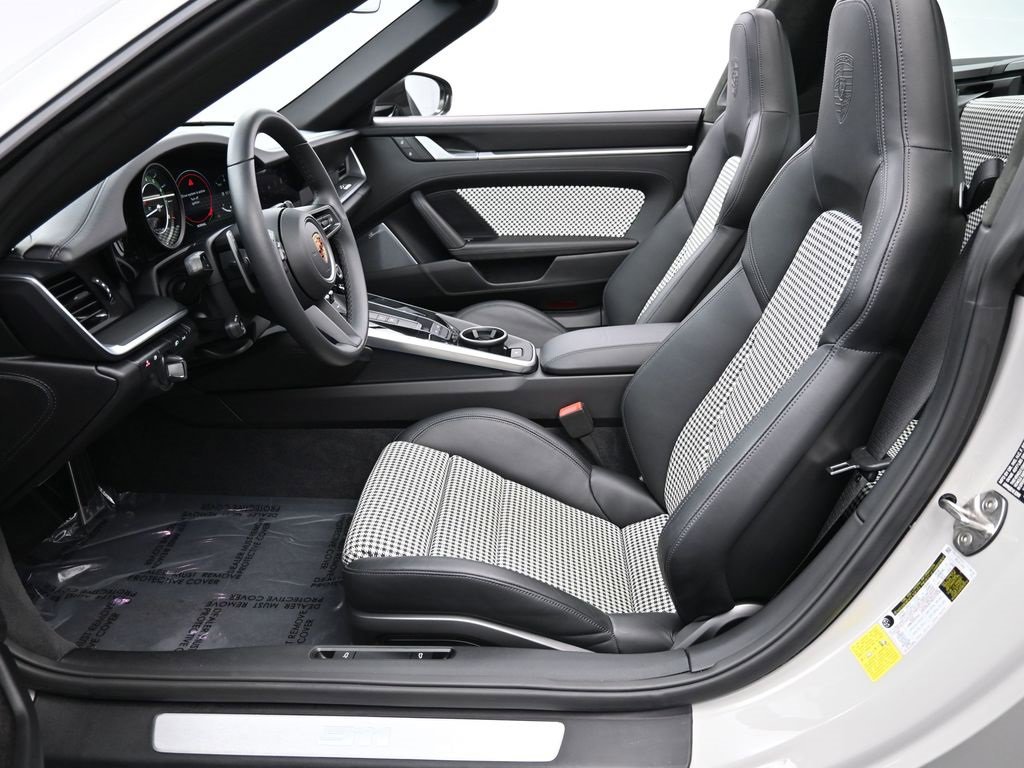 Used 2024 Porsche 911 Targa 4S image 7