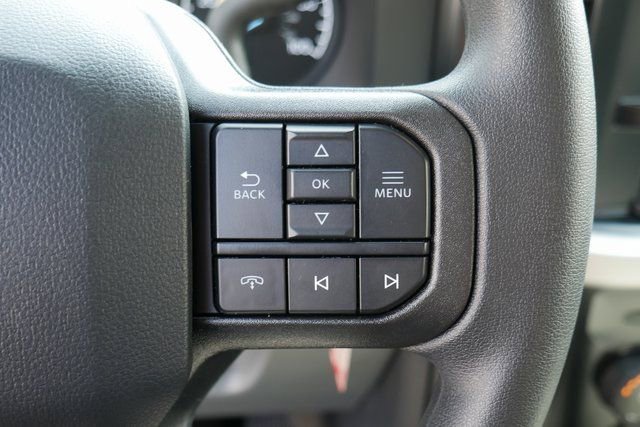 New 2025 Ford F450 XLT w/ XLT Value Package image 15