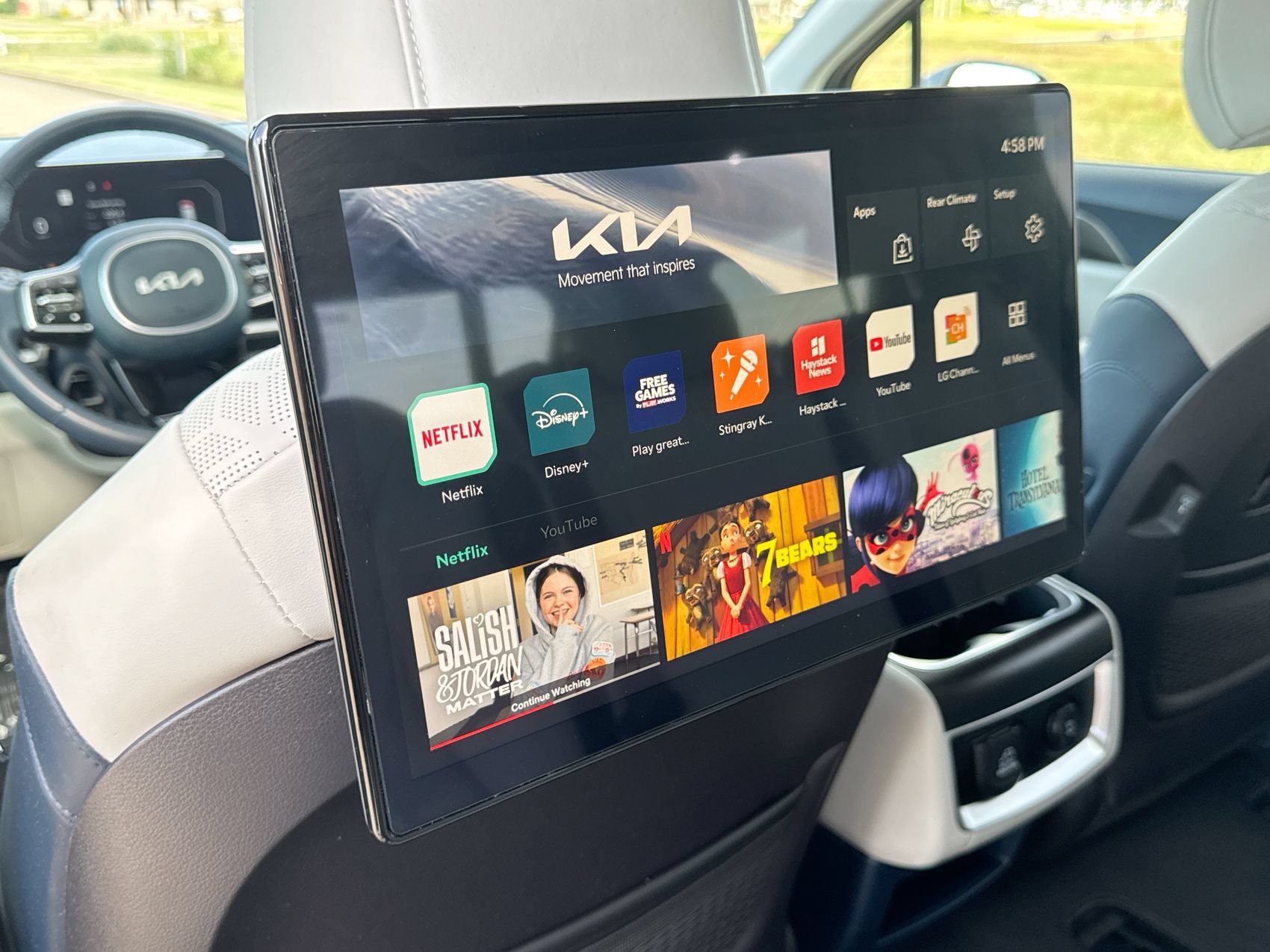 Used 2025 Kia Carnival SX FWD image 24