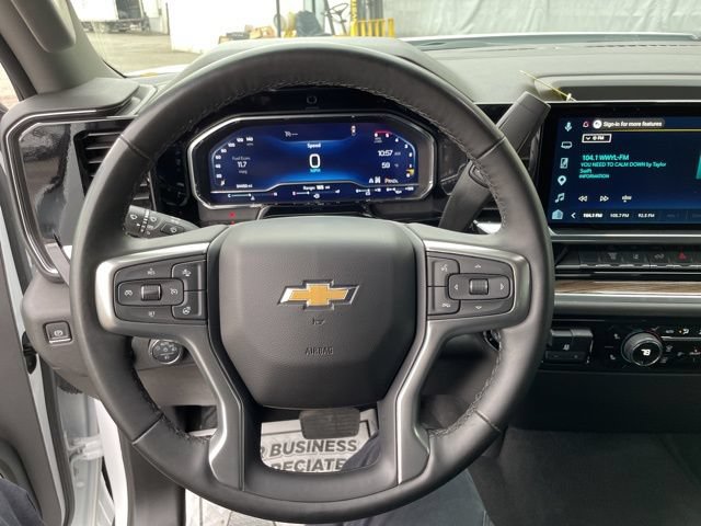Used 2025 Chevrolet Silverado 2500 LT w/ Convenience Package AWD/4WD image 21