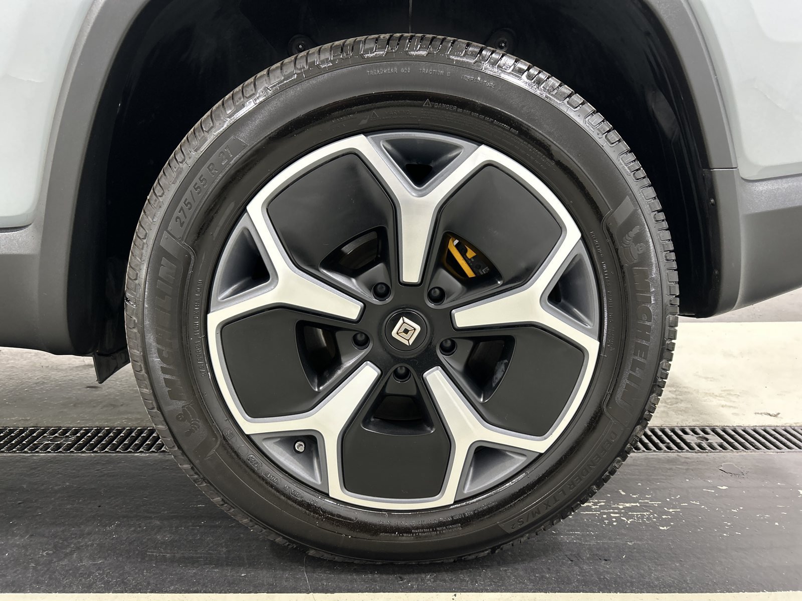 Used 2023 Rivian R1S Launch Edition Quad AWD/4WD image 10
