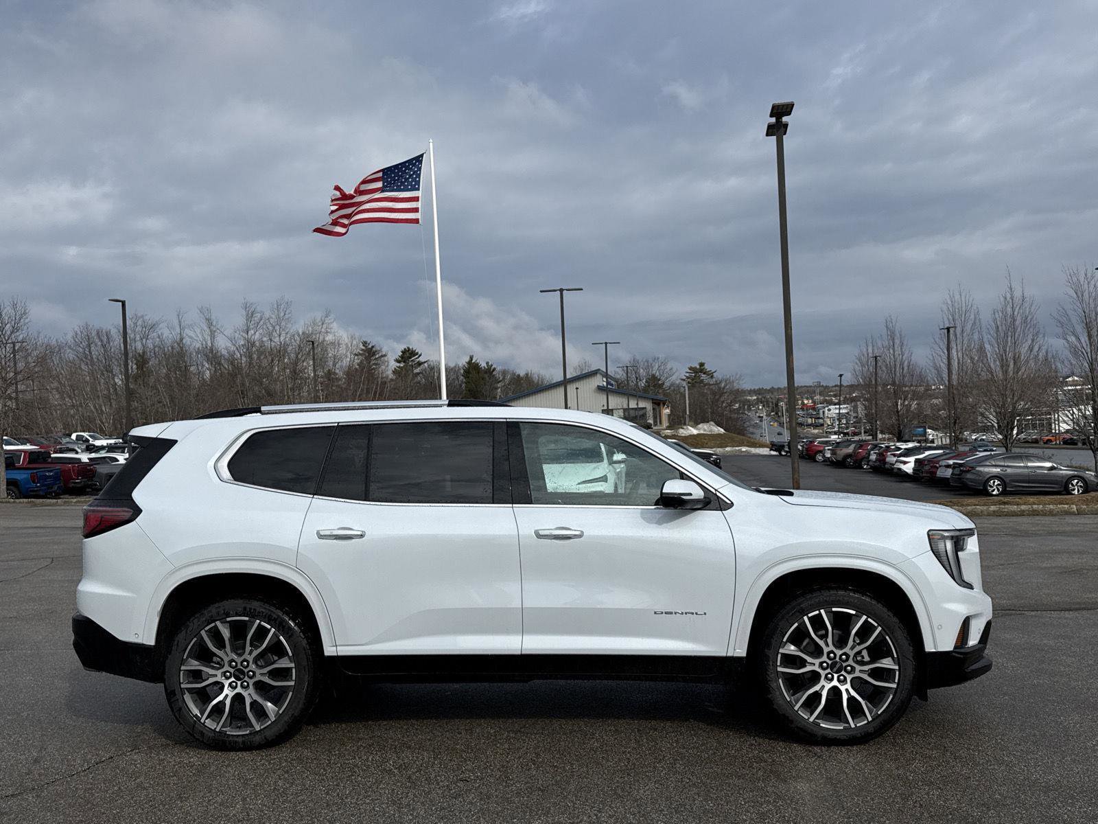 New 2026 GMC Acadia Denali Ultimate w/ LPO, All-Weather Package image 7