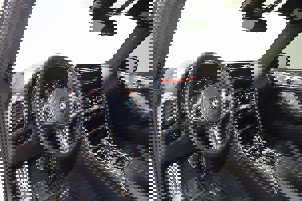 Used 2024 BMW M850i xDrive Coupe image 32