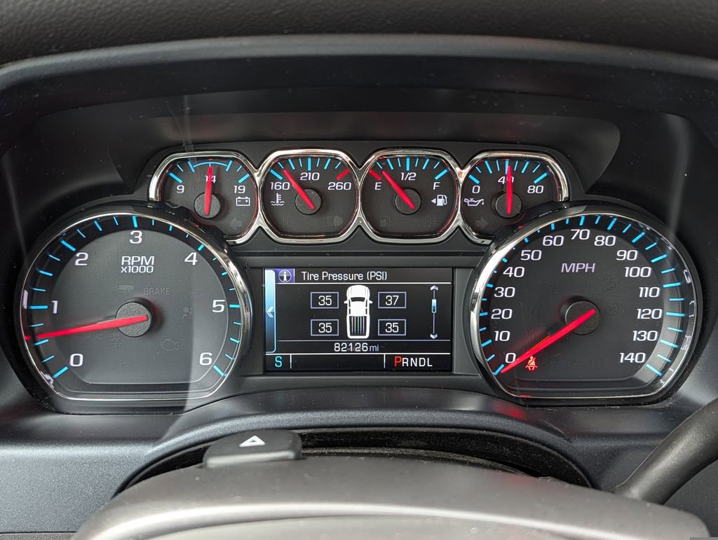 Used 2018 Chevrolet Silverado 1500 LT w/ All Star Edition AWD/4WD image 37