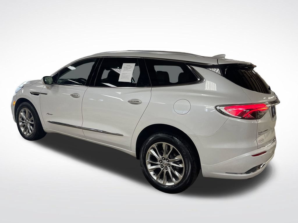 Used 2024 Buick Enclave Avenir w/ Avenir Technology Package AWD/4WD image 3