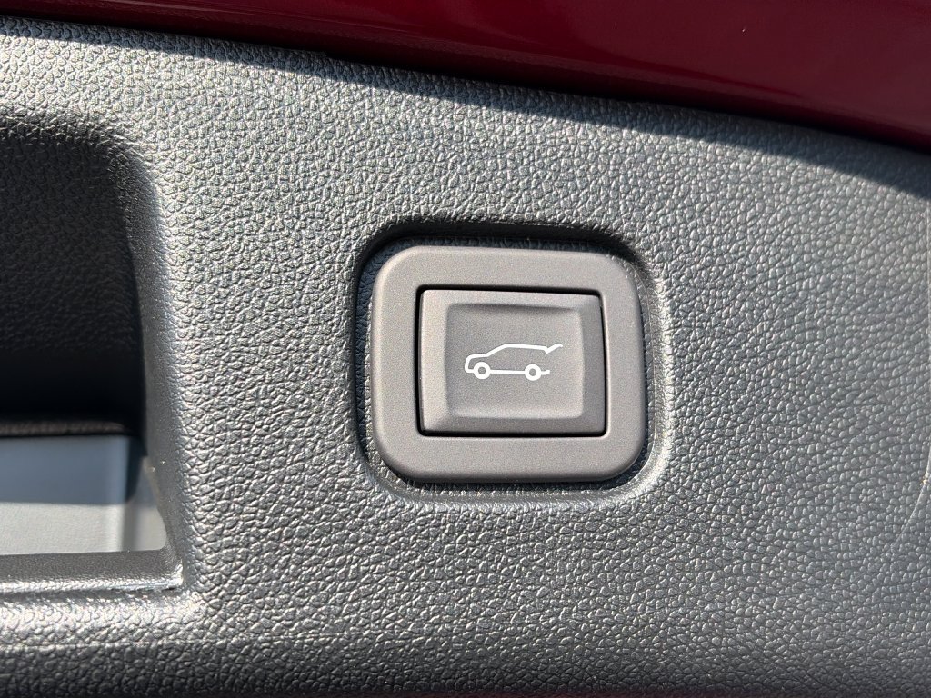 New 2025 Chevrolet Blazer EV RS w/ Super Cruise Package AWD/4WD image 7