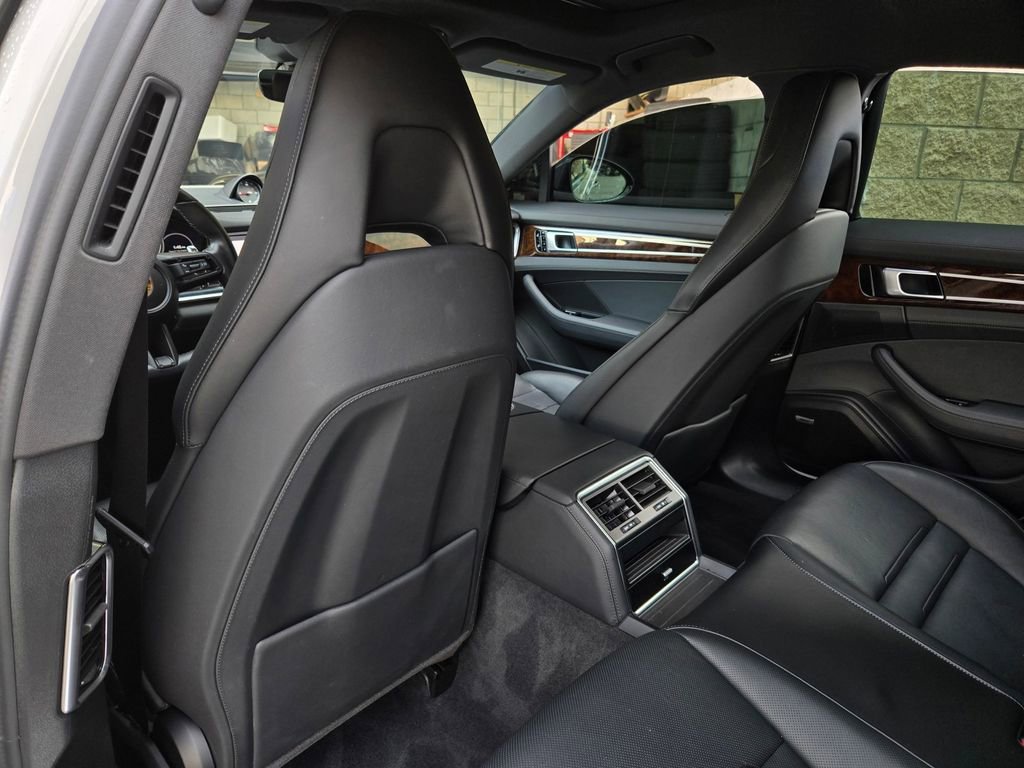 Used 2021 Porsche Panamera 4S image 18