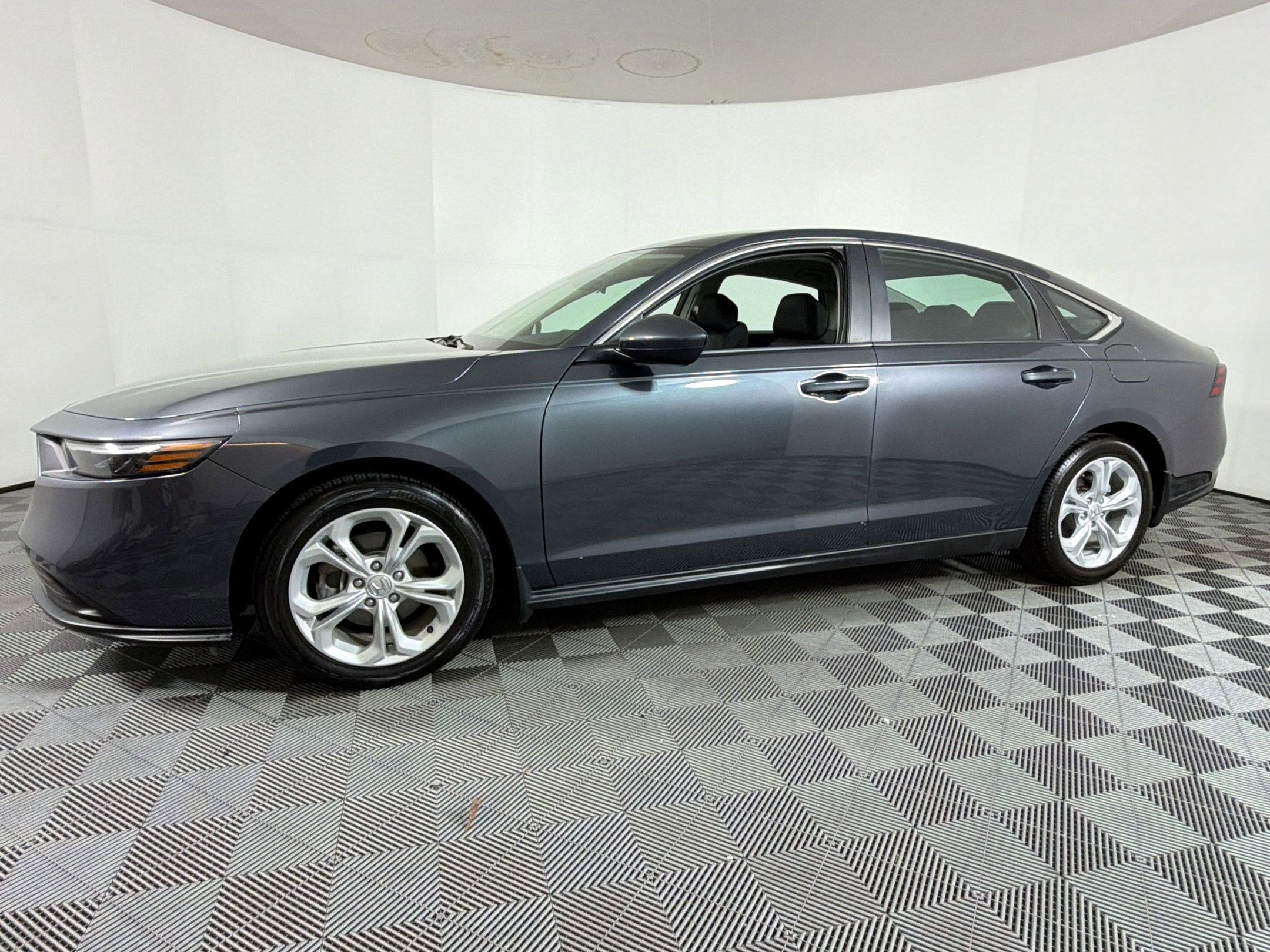Used 2024 Honda Accord LX image 17