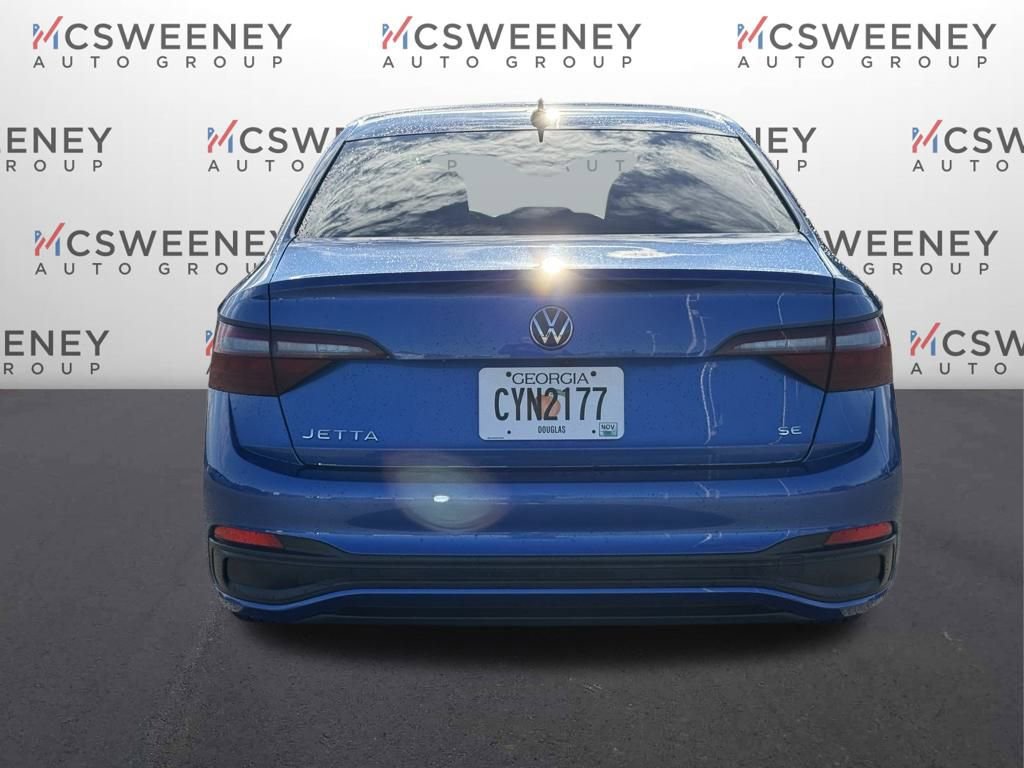 Used 2023 Volkswagen Jetta SE image 4