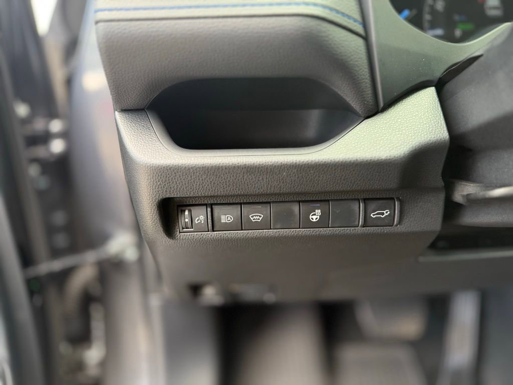 Certified 2025 Toyota RAV4 SE w/ Convenience Package AWD/4WD image 14