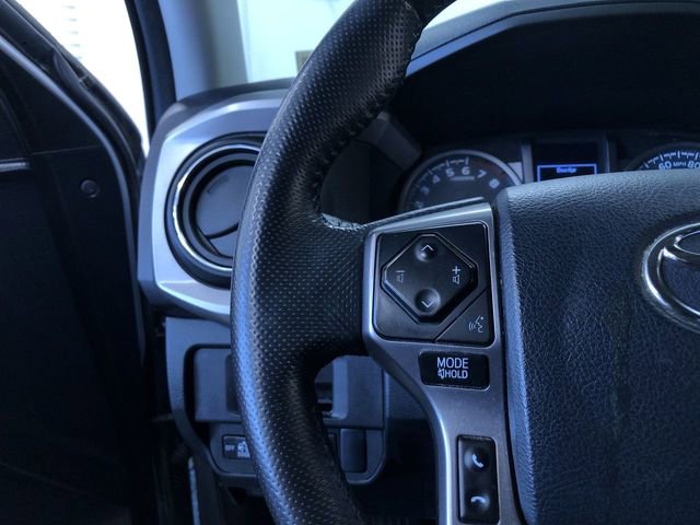 Used 2018 Toyota Tacoma SR5 AWD/4WD image 20