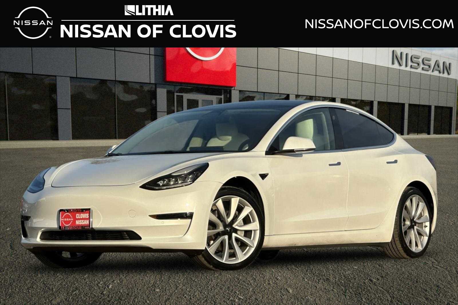 Used 2019 Tesla Model 3 Standard Range Plus image 1