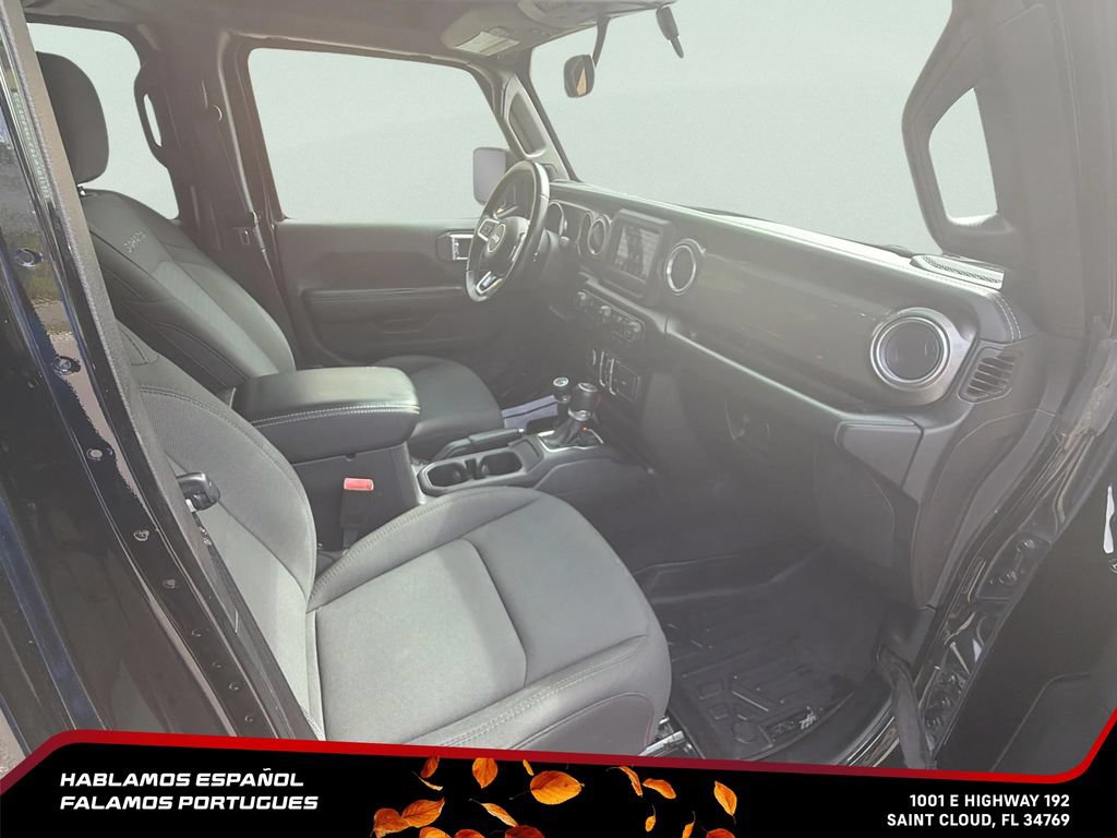 Used 2019 Jeep Wrangler Unlimited Sahara w/ Safety Group AWD/4WD image 17