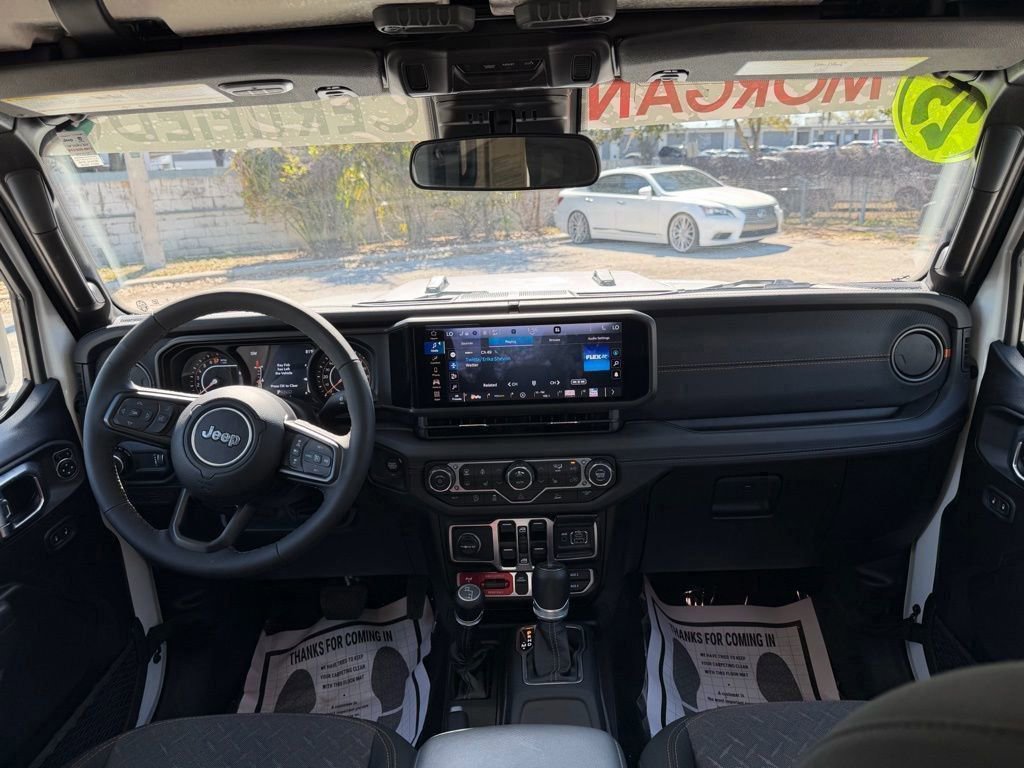 Used 2025 Jeep Gladiator Mojave w/ Convenience Group image 31