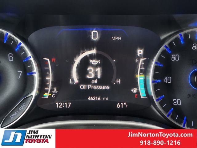 Used 2024 Chrysler Pacifica Touring-L image 18