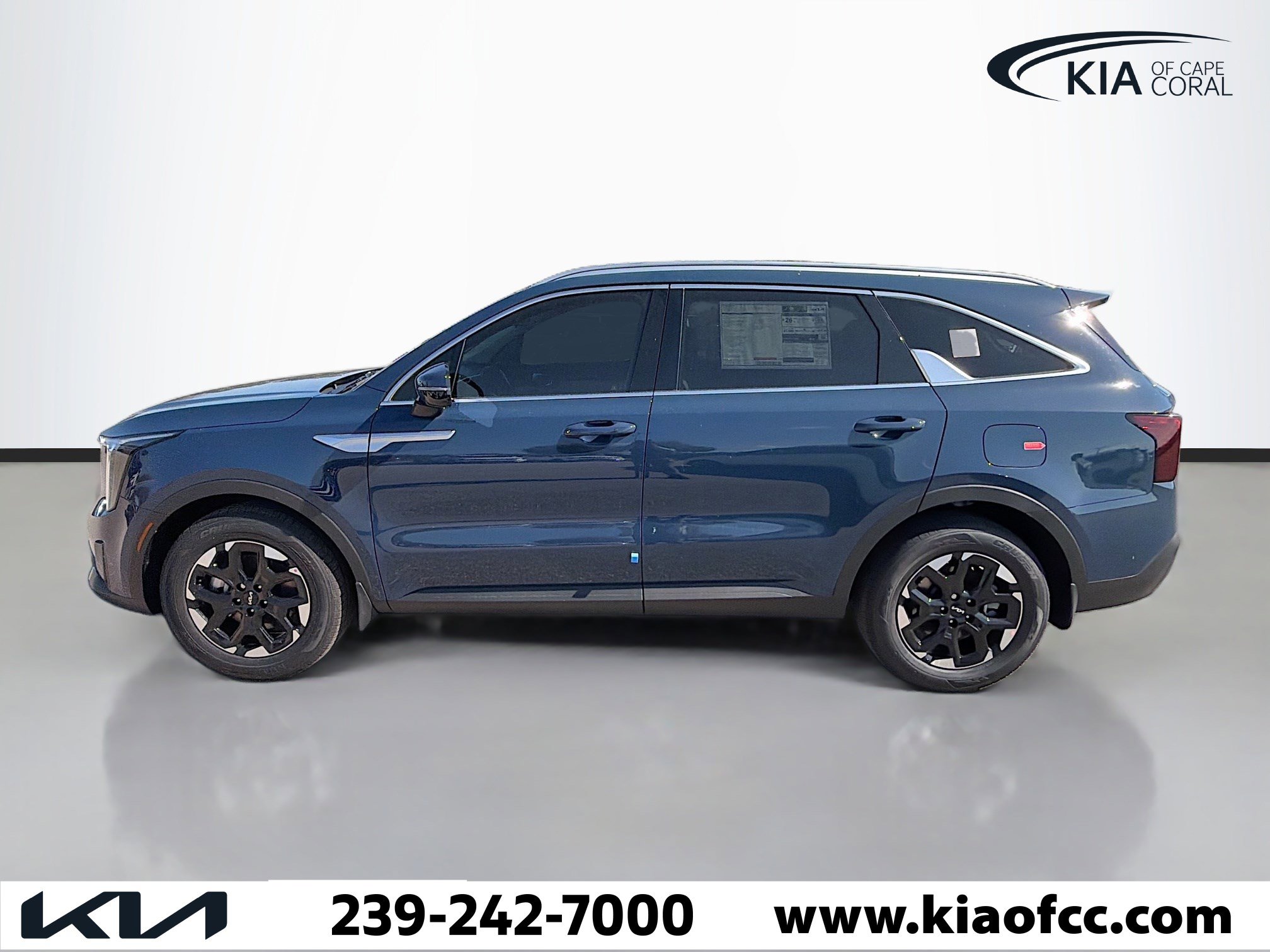 New 2026 Kia Sorento S image 2
