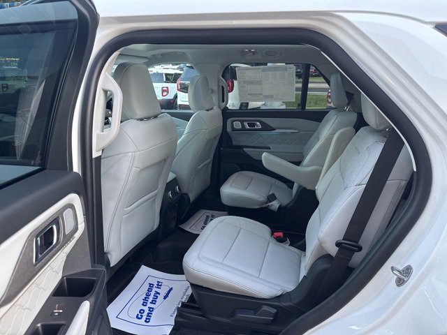 New 2025 Ford Explorer Platinum w/ Ultimate Package image 13