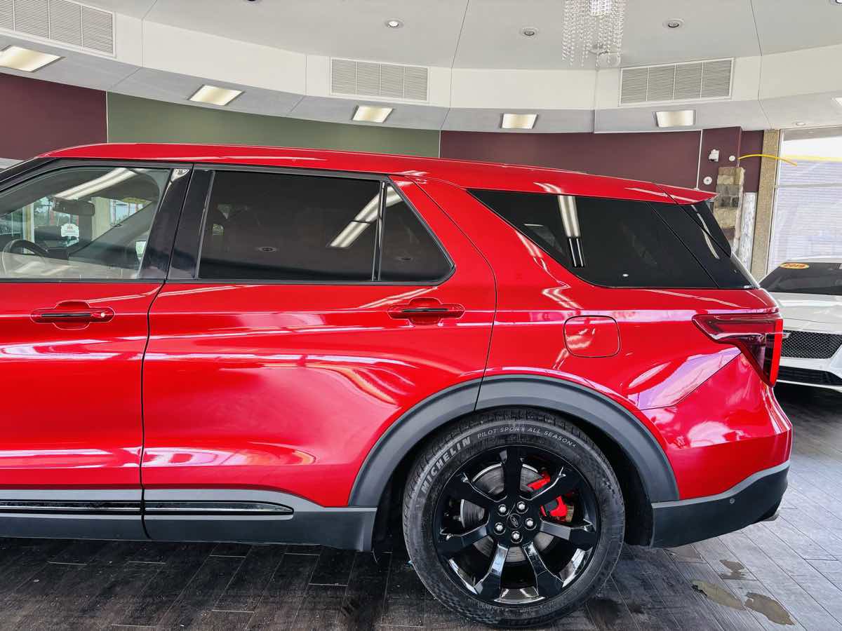 Used 2021 Ford Explorer ST w/ ST Street Pack AWD/4WD image 13