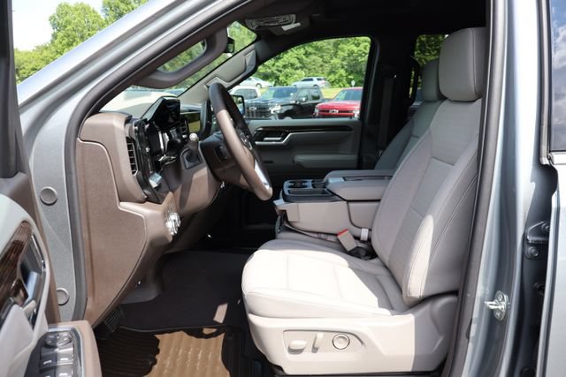 New 2026 GMC Sierra 1500 SLE w/ Preferred Package AWD/4WD image 18