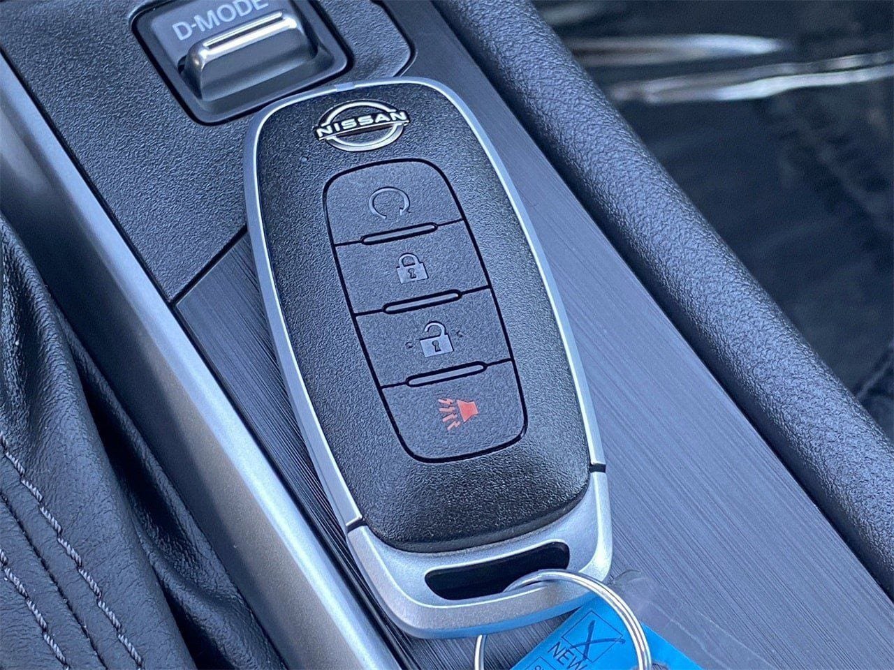 New 2026 Nissan Kicks SV w/ Cold Weather Package FWD image 32