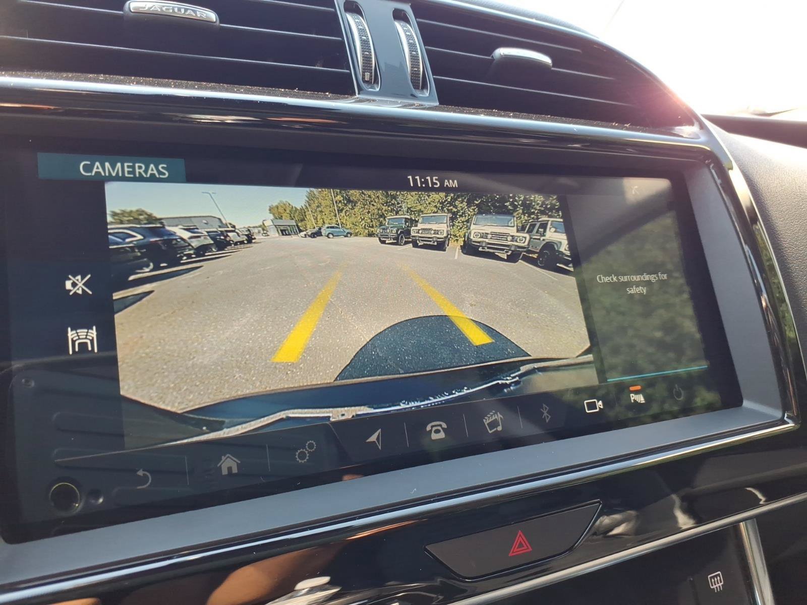 Used 2020 Jaguar XE S RWD image 4