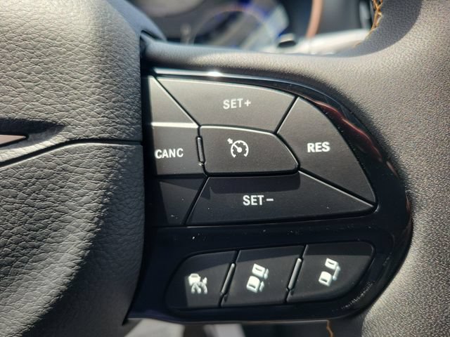 New 2027 Chrysler Pacifica Pinnacle w/ Theater Group FWD image 19