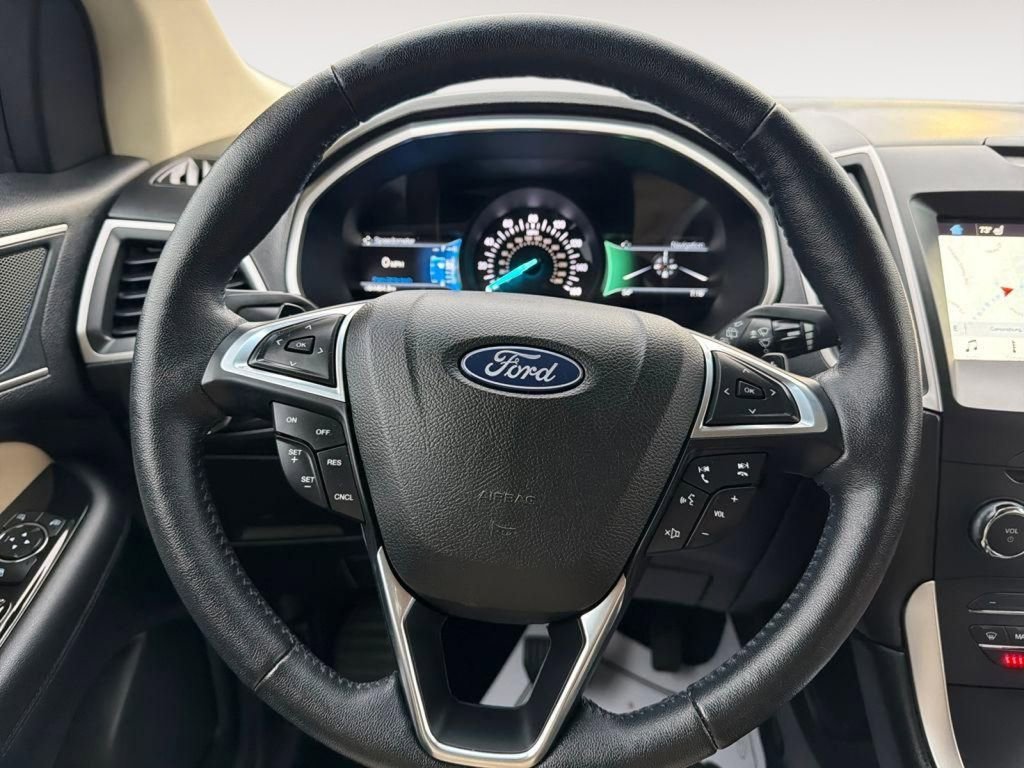 Used 2018 Ford Edge SEL w/ Equipment Group 201A AWD/4WD image 14