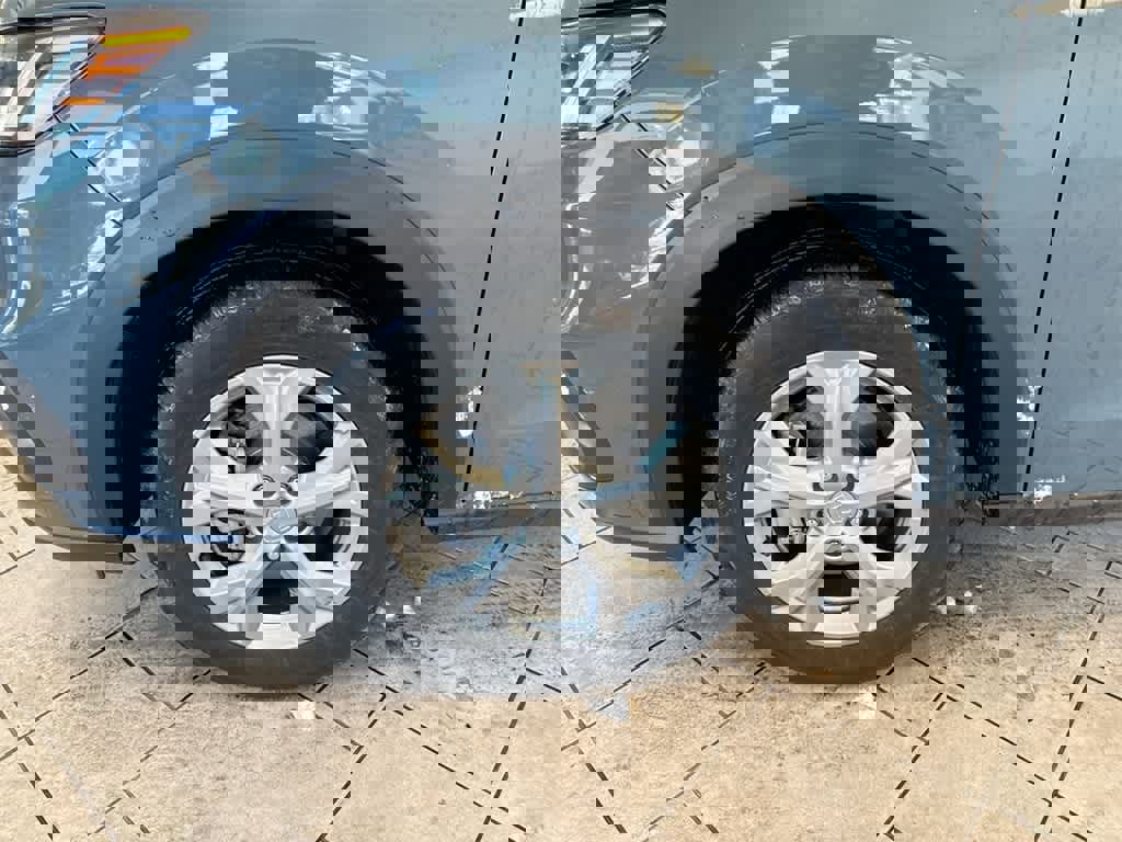 Certified 2025 Honda HR-V LX image 13