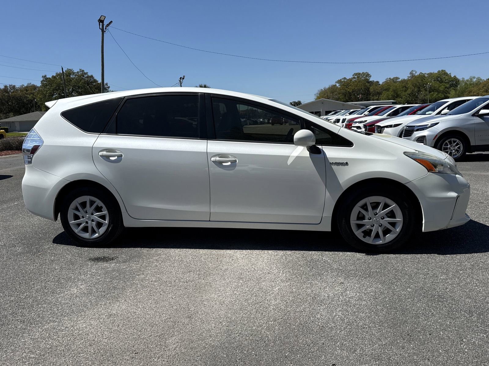 Used 2014 Toyota Prius V Three image 6