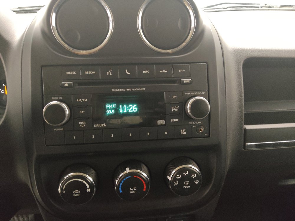 Used 2015 Jeep Patriot High Altitude FWD image 25
