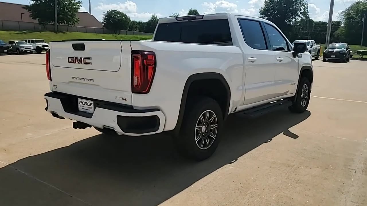 Used 2024 GMC Sierra 1500 AT4 w/ Technology Package AWD/4WD image 8