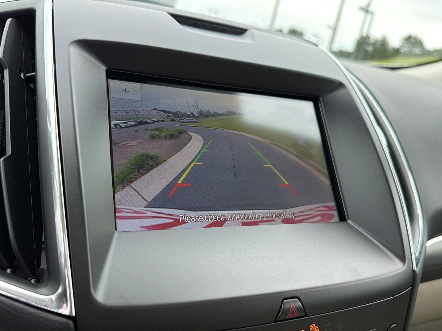 Used 2020 Ford Edge Titanium FWD image 26