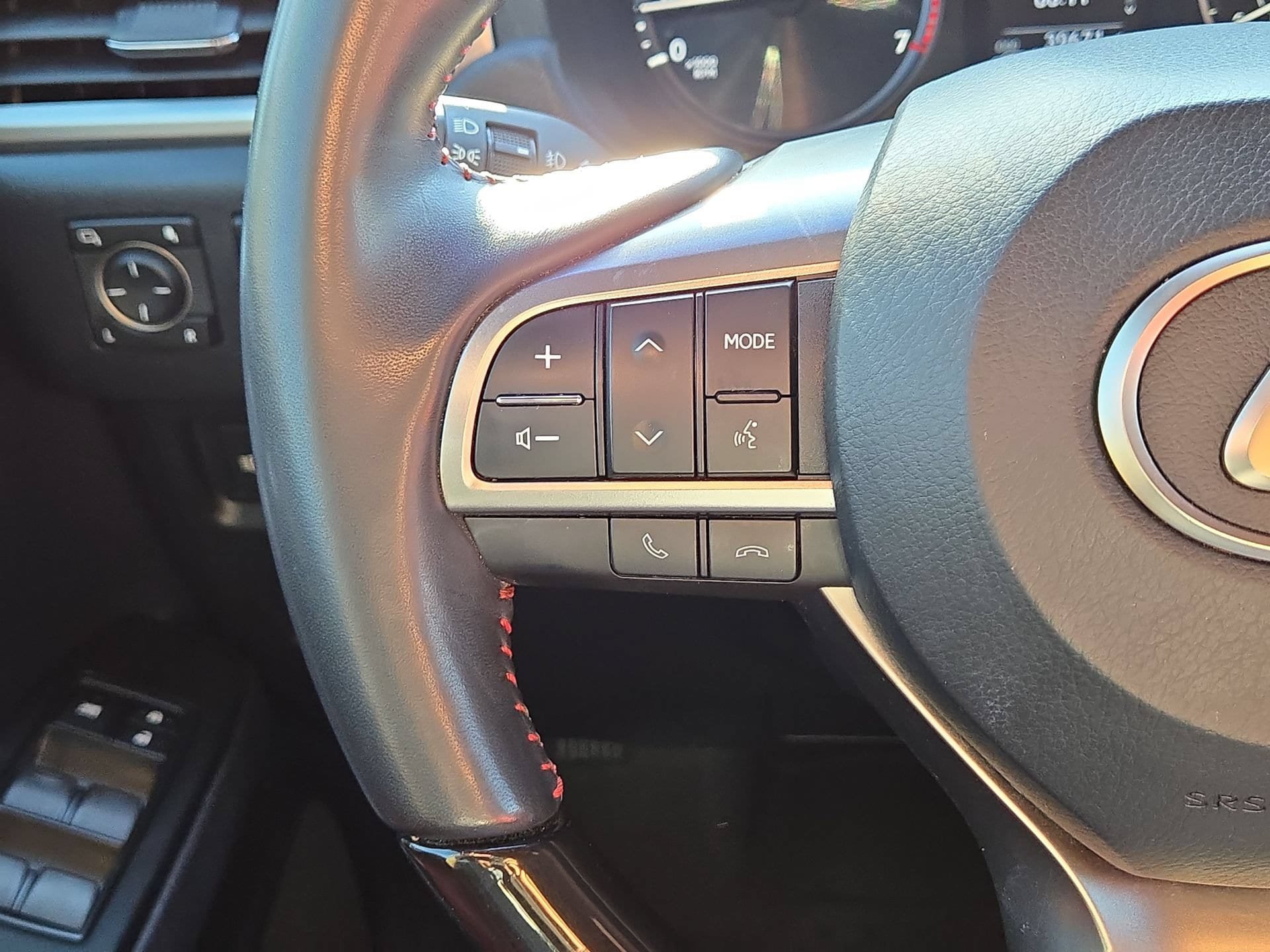 Certified 2023 Lexus GX 460 Luxury w/ Accessory Package AWD/4WD image 21
