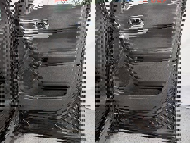 Used 2015 Ford Explorer XLT w/ Equipment Group 202B image 20