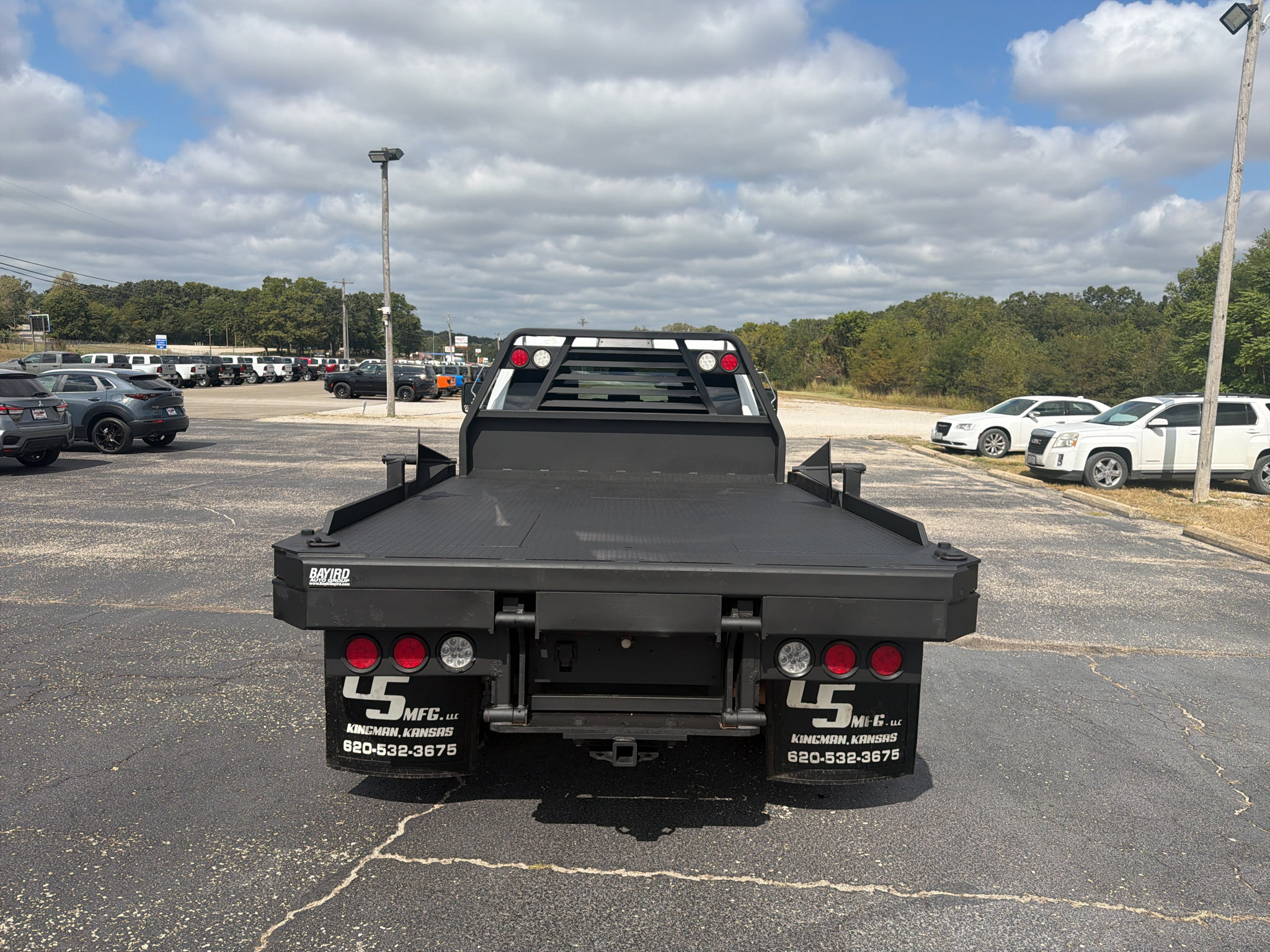 Used 2024 RAM 5500 Tradesman w/ Chrome Appearance Group AWD/4WD image 4