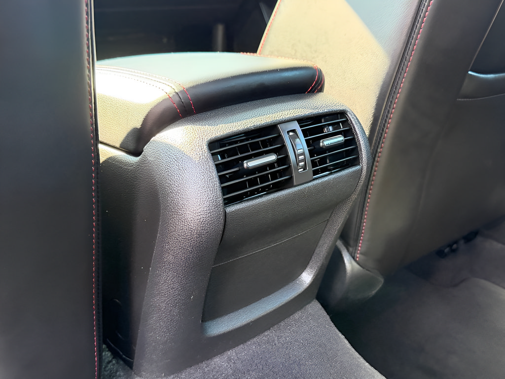 Used 2015 Chevrolet SS RWD image 20