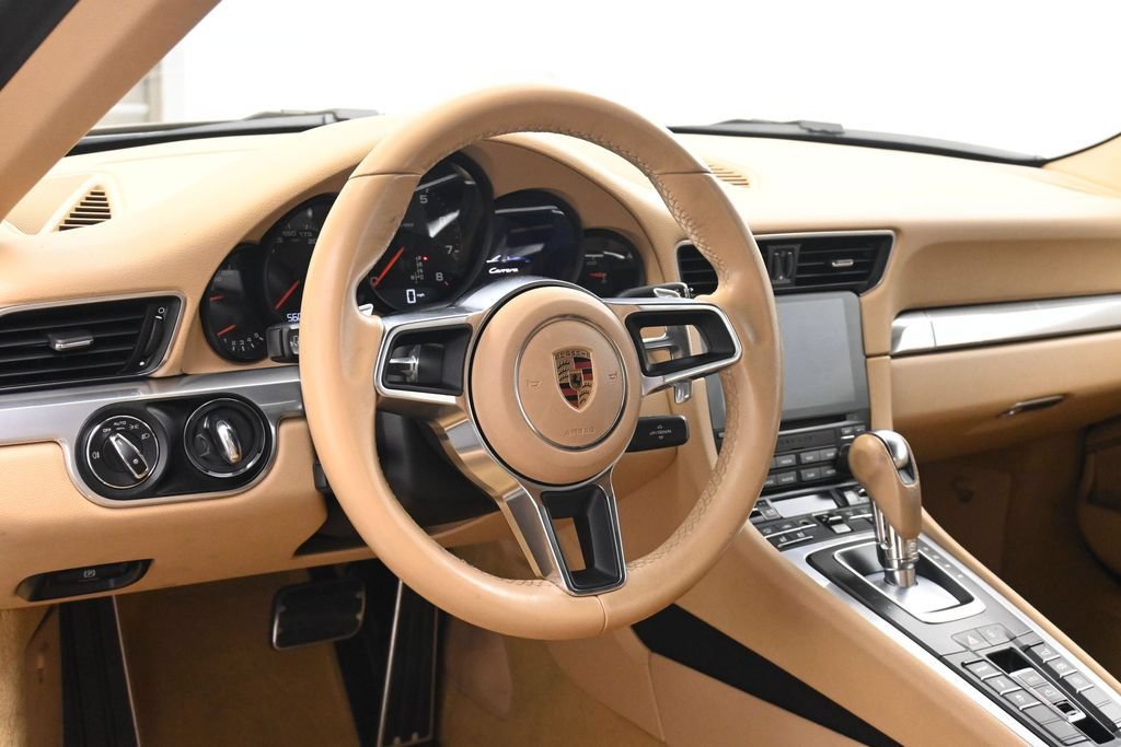 Used 2017 Porsche 911 Carrera RWD image 22