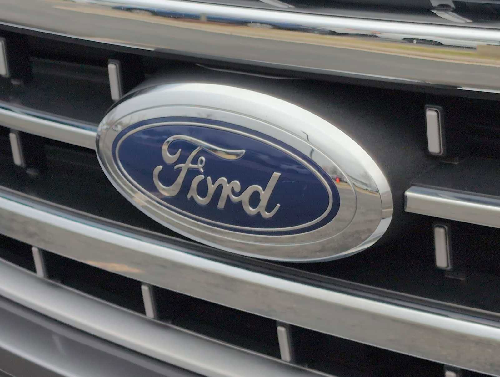 Used 2023 Ford F150 Lariat image 12