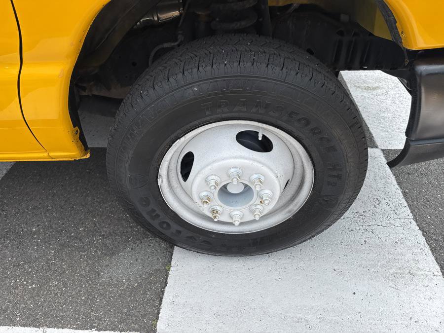 Used 2019 Ford E-350 and Econoline 350 Super Duty image 21