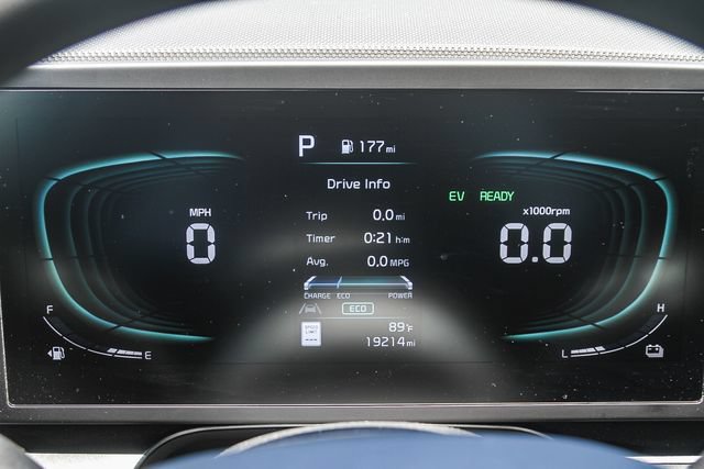 Certified 2023 Kia Niro LX FWD image 25
