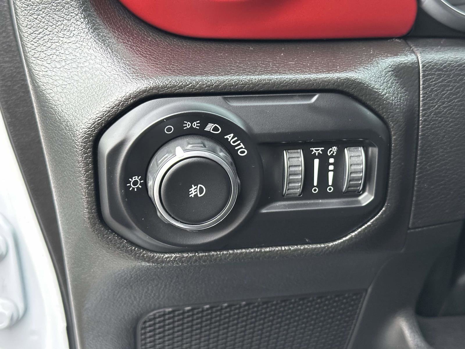Used 2022 Jeep Wrangler Unlimited Rubicon w/ LED Lighting Group image 20