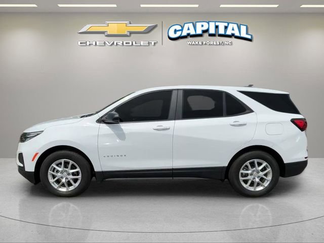 Used 2024 Chevrolet Equinox LS FWD image 2