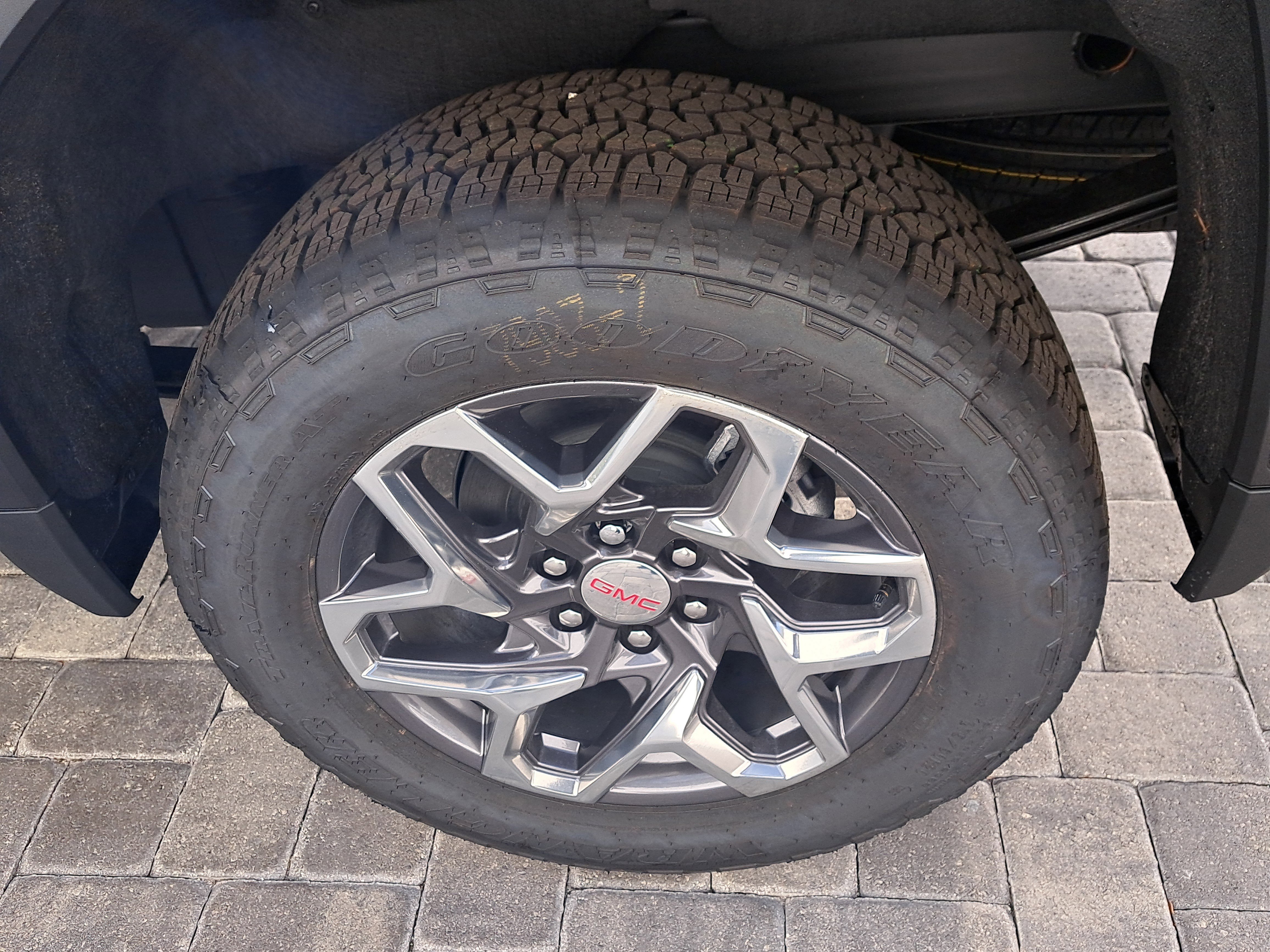 New 2026 GMC Sierra 1500 SLE w/ Preferred Package image 10