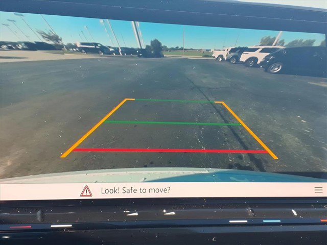 New 2026 Volkswagen Atlas Cross Sport SE image 14