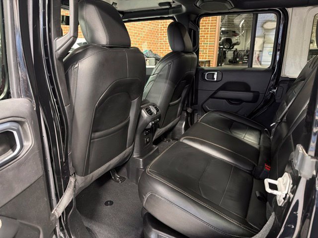 Used 2022 Jeep Wrangler Unlimited Sahara w/ Cold Weather Group AWD/4WD image 25