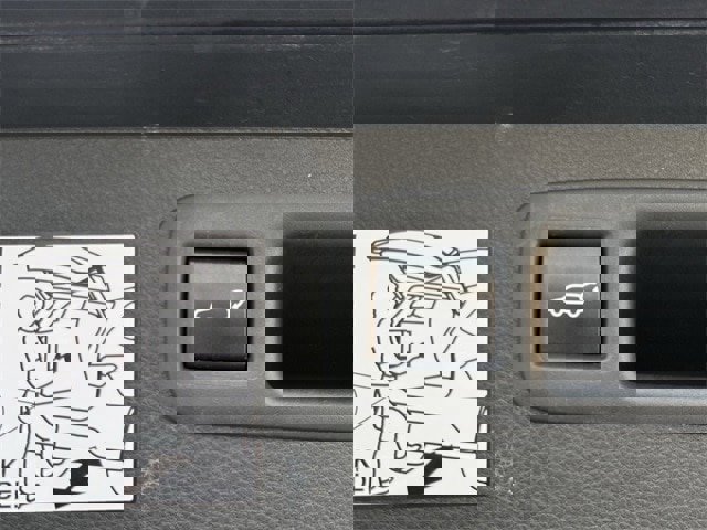 Used 2023 Toyota Highlander Limited image 37